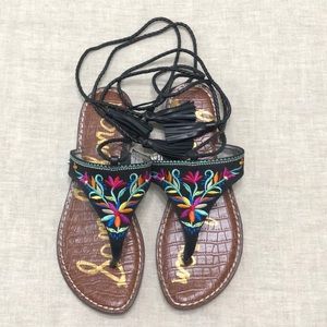 Gladiator embroidered sandals